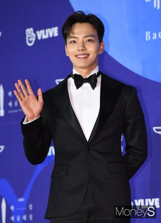 [머니S포토] 여진구 '저장을 부르는 미소'