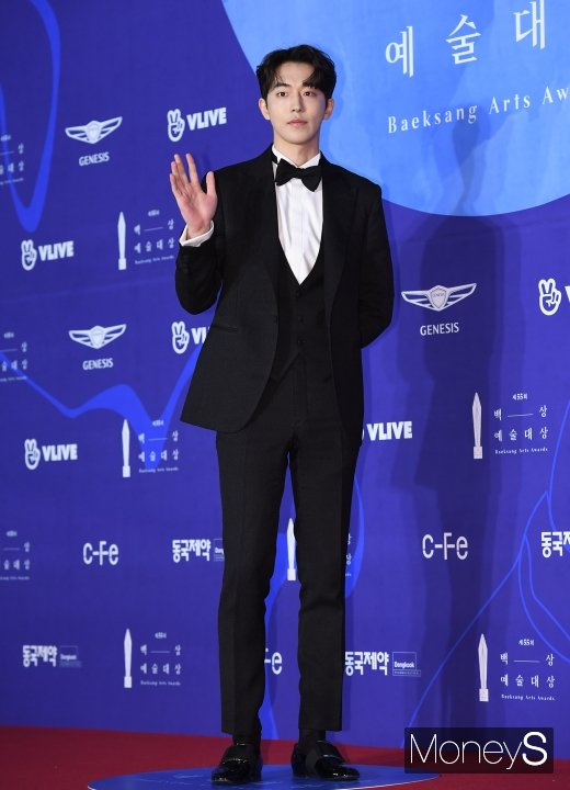 [머니S포토] 남주혁, 훤칠한 비주얼(백상예술대상)