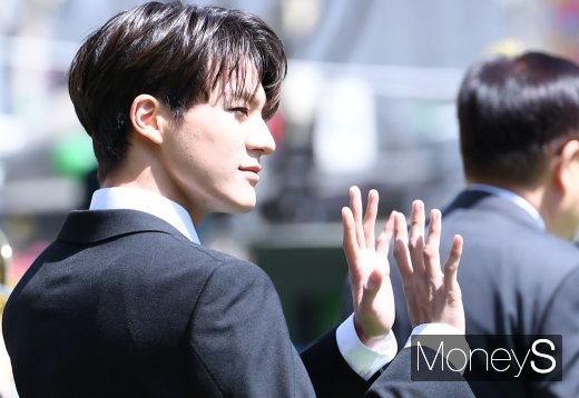 [머니S포토] NCT드림 제노, 눈부신 비주얼