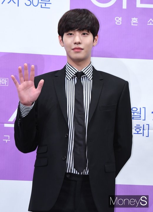 [머니S포토] '어비스' 안효섭, 여심 훔치는 비주얼
