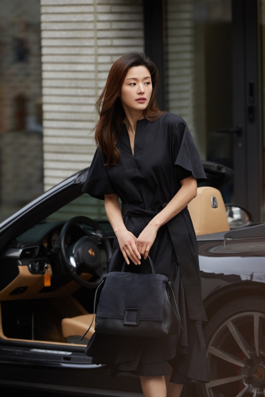 전지현 스포츠카. /사진=루즈앤라운지 제공