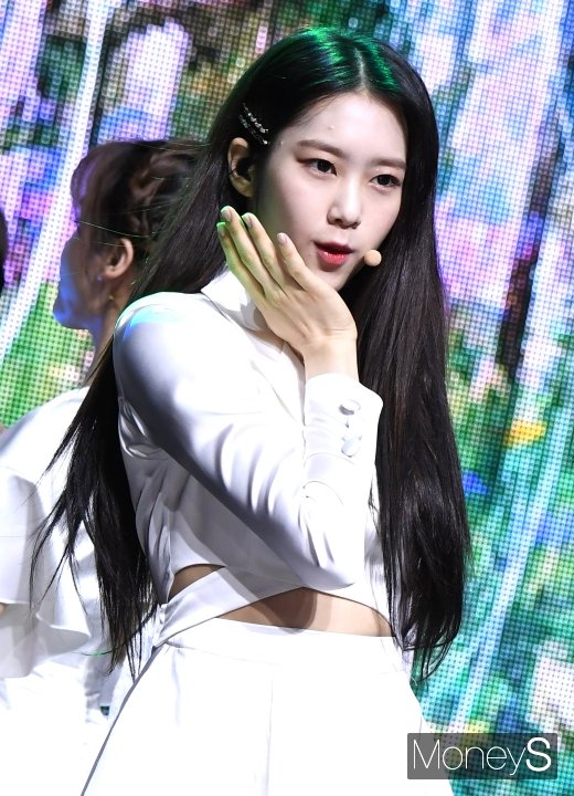 [머니S포토] 오마이걸 지호 '어머 더 예뻐졌네'