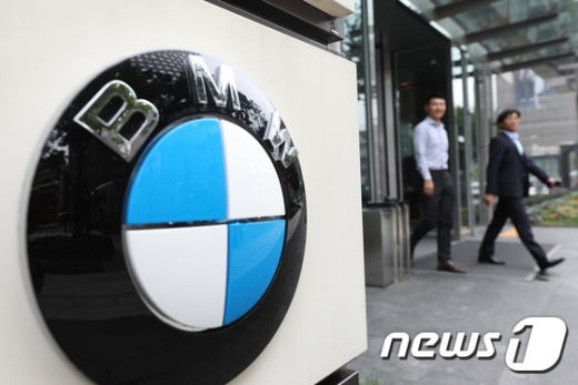 김효준 BMW코리아 회장, 10일 경찰 조사…결함 은폐 의혹 (속보)