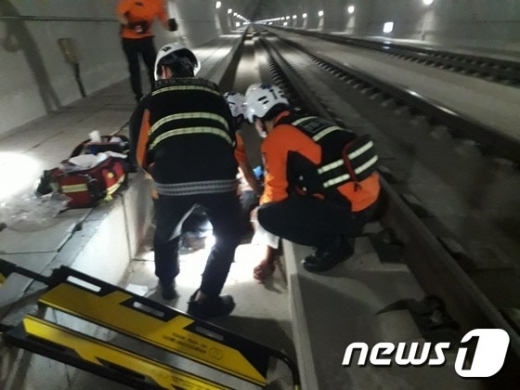 KTX. /사진=뉴스1(공주소방서 제공)