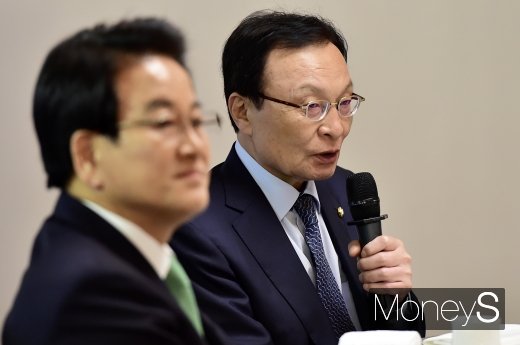 [머니S포토] 이해찬 
