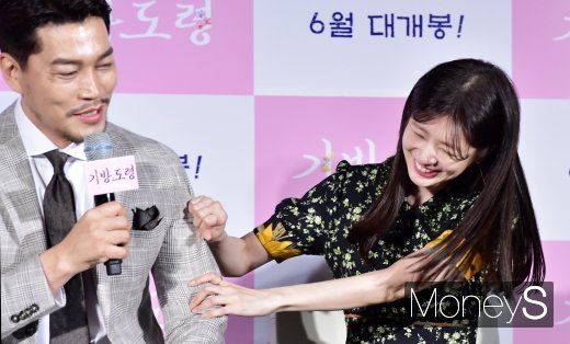 [머니S포토] 화기애애 기방도령, 최귀화 조크에 빵터진 정소민