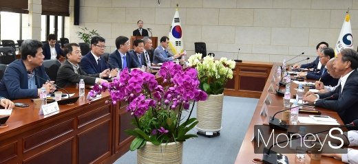 [머니S포토] 통일부, 대북 식량지원 관련 각계 각층 의견 수렴