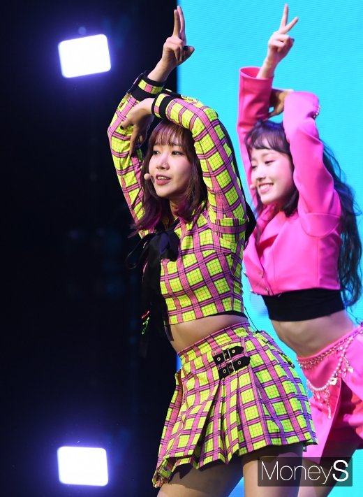 [머니S포토] 위키미키 최유정 '깜찍해도 너무 깜찍해'