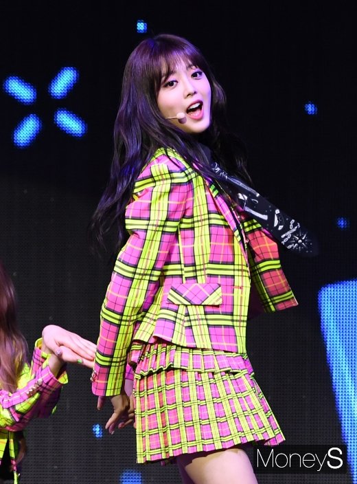 [머니S포토] 위키미키 지수연 '리더의 청순미'