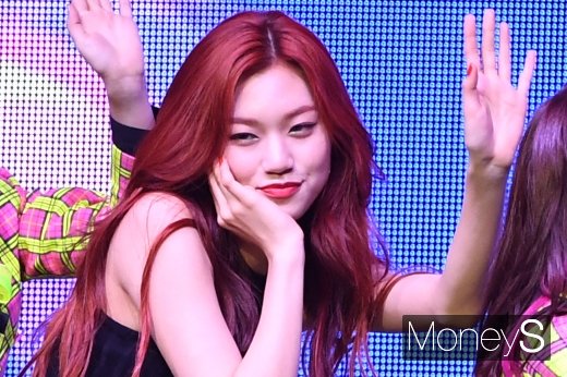 [머니S포토] 위키미키 김도연 '예쁜 애 여기있네~'