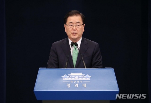 정의용 국가안보실장이 17일 청와대 춘추관에서 리비아 피랍자 구출 관련 브리핑을 하고 있다. /사진=뉴시스