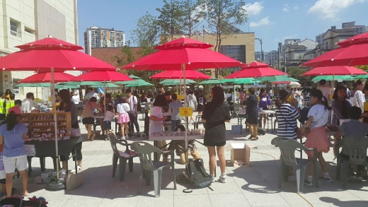 광명시 청소년재단(대표이사 서일동) 청소년수련관(관장 고형복)은 오는 25일 (토요일, 오후 1시~5시) 광명 시민체육관에서 ‘2019년 5월 프리마켓 <팔짱>’을 진행한다. / 사진제공=광명시