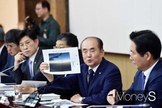 [머니S포토] 녹색성장위 김정욱 위원장, 미세먼지 관련 발언