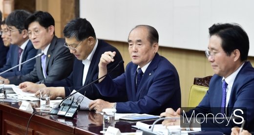 [머니S포토] 발언하는 김정욱 녹색성장위원장