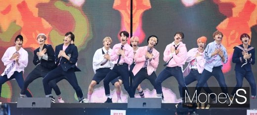[머니S포토] 더보이즈 '심쿵~'(2019 드림콘서트)