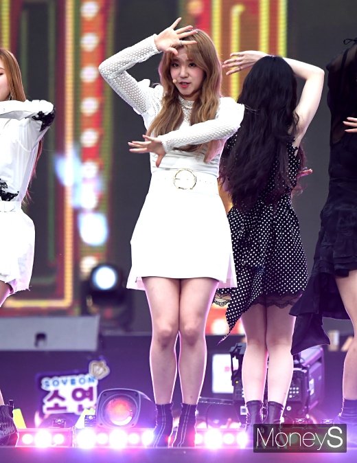 [머니S포토] (여자)아이들 우기, 숨길 수 없는 인형 비주얼(2019 드림콘서트)