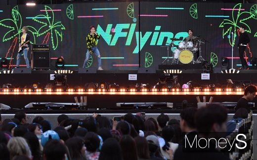[머니S포토] 엔플라잉 '훈남 보이 밴드'(2019 드림콘서트)