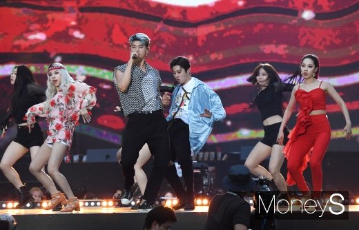 [머니S포토] '2019 드림콘서트' 카드, 파워풀한 퍼포먼스