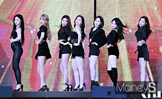[머니S포토] 다이아 '우아 우아하게'(2019 드림콘서트)