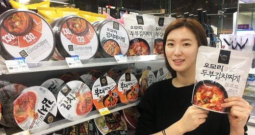 GS25, 오모리김치찌개라면 열풍에 스낵, 즉석 반찬 등 오모리 시리즈 확대
