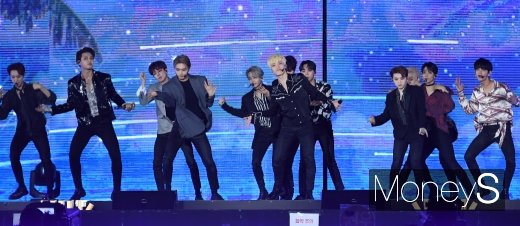 [머니S포토] 세븐틴, 눈과 귀가 즐거운 무대(2019 드림콘서트)