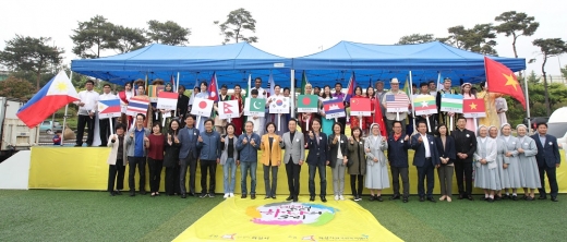 ▲ 화성시는 19일 향남읍 도원체육공원에서 ‘제12회 세계문화축제’를 개최했다. / 이하 사진제공=화성시