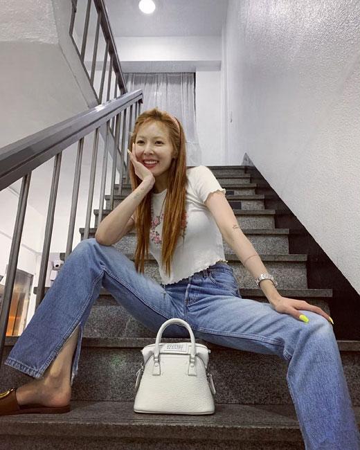 현아, 섹시 털털한 매력
