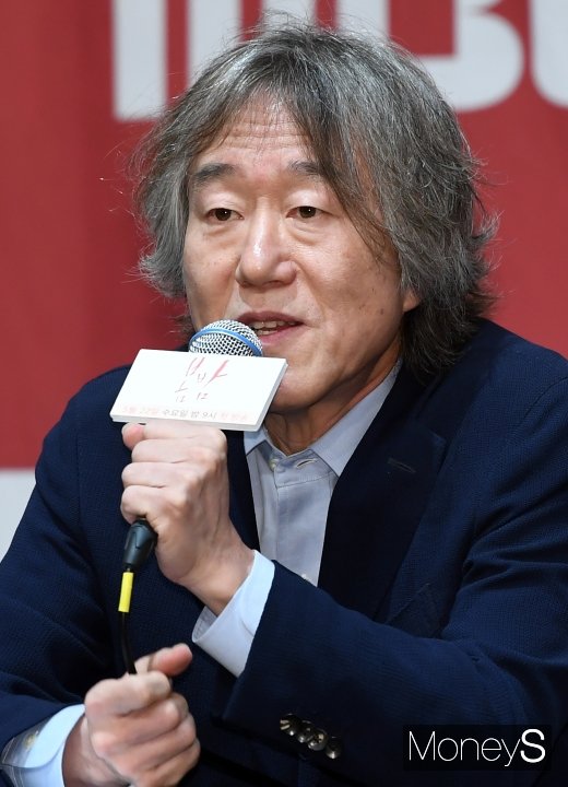 [머니S포토] '봄밤'의 안판석 PD
