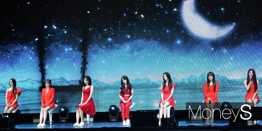 [머니S포토] 감성 발라드 선보이는 러블리즈
