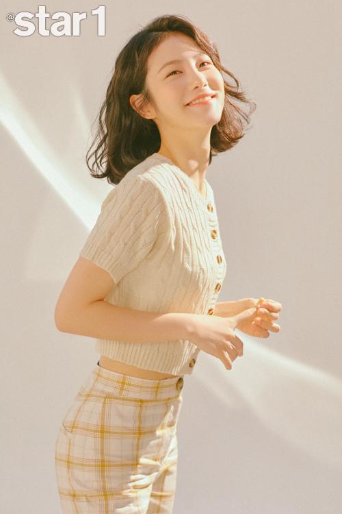 [★화보] 신예은, 싱그러운 매력 가득한 '봄의 여신'