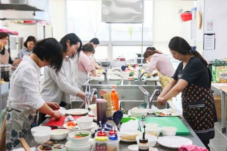 외국인주민 한식조리기능사 자격증반. / 사진제공=용인시