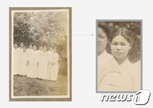 이화여자대학교가 21일 오전 서울 서대문구 이화역사관에서 유관순 열사(1902~1920)의 이화학당 시절 미공개 사진 2점을 최초 공개했다. /사진=뉴스1(이화여대 이화역사관 제공) 