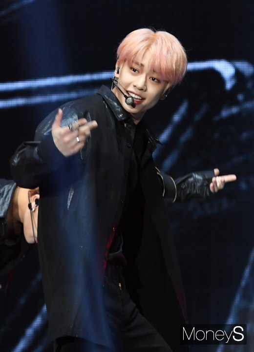 [머니S포토] AB6IX(에이비식스) 김동현, 현실감 없는 외모