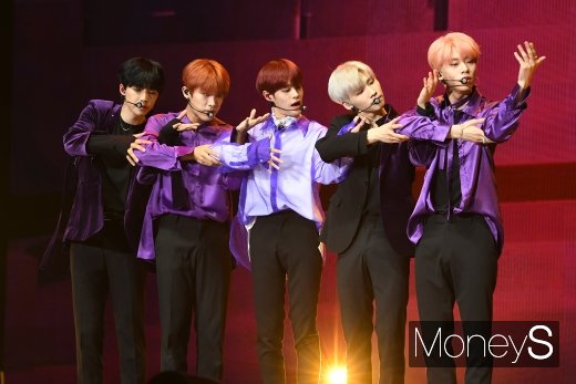 [머니S포토] AB6IX(에이비식스), 빛나는 꽃미남들