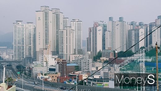 부산시내 한 아파트 밀집 지역. /사진=김창성 기자