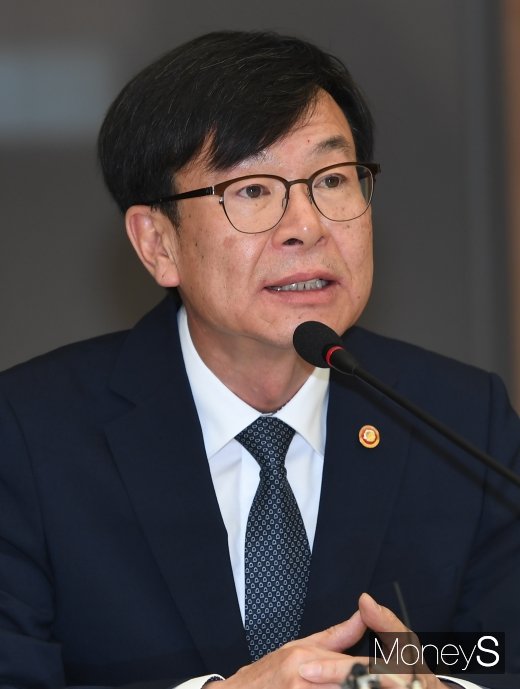 [머니S포토] 김상조 공정거래위원장 