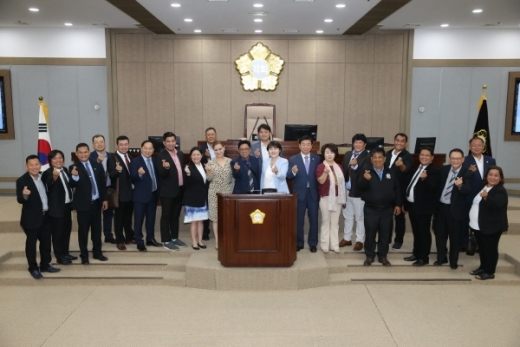 필리핀 지방의원협의회(PCL), 수원시의회 방문. / 사진제공=수원시의회