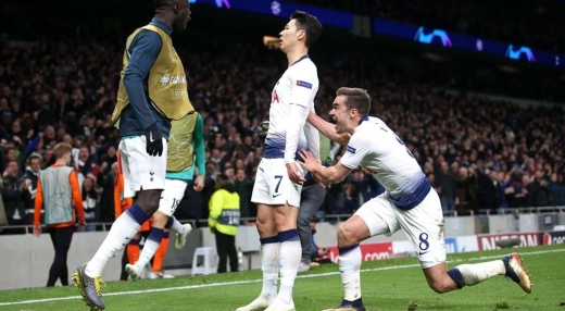 토트넘 홋스퍼의 미드필더 해리 윙크스(오른쪽)이 이번 시즌 소속팀의 UEFA 챔피언스리그 결승까지의 과정을 회상했다. /사진=토트넘 구단 공식 홈페이지