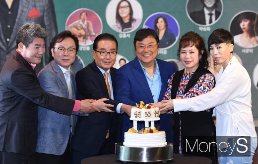 [머니S포토] '남진 55주년 헌정앨범' 대박 기원