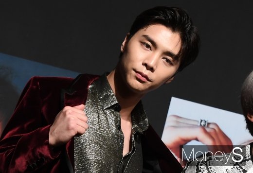 [머니S포토] NCT127 쟈니, 짙은 이목구비