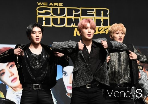 [머니S포토] NCT127 태용·재현·마크 '안기고 싶은 넓은 가슴'