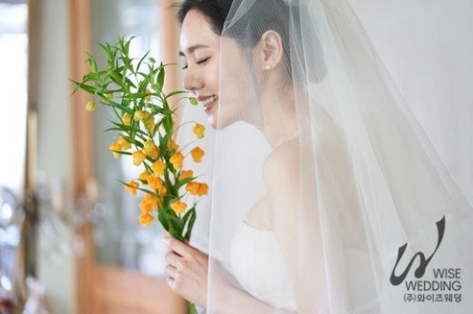 우효광 추자현 웨딩화보 공개. /사진=더써드마인드 제공