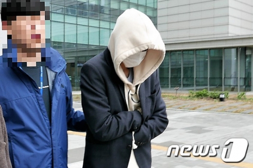 집안에 불법촬영 카메라(몰카)를 설치해 10여년 동안 찾아온 여성 30여명을 찍어온 제약회사 대표 아들 이모씨. /사진=뉴스1
