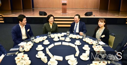 [머니S포토] 대한상의, 박영선 중기부 장관 초청 간담회