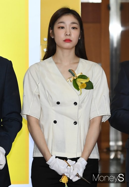 [머니S포토] 김연아 '시크한 얼음공주'