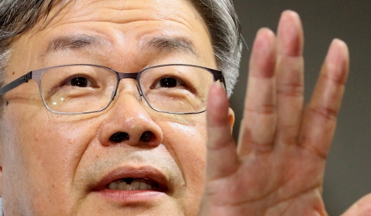 지난달 22일 오전 정부세종청사에서 이재갑 고용노동부 장관이  ‘ILO 핵심협약 비준’ 관련 정부 입장을 발표하고 있다. /사진=뉴시스 DB