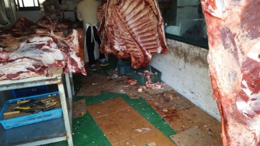 경남도 특사경 특별단속에서 위생불량으로 적발된 업소./사진제공=경남도
