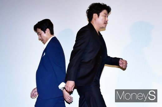 [머니S포토] 기생충, 송강호-이선균의 연기대결은?