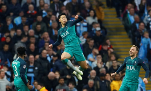 토트넘 홋스퍼의 손흥민(가운데)이 UEFA 챔피언스리그 결승전에서도 날아오를 수 있을까. /사진=로이터