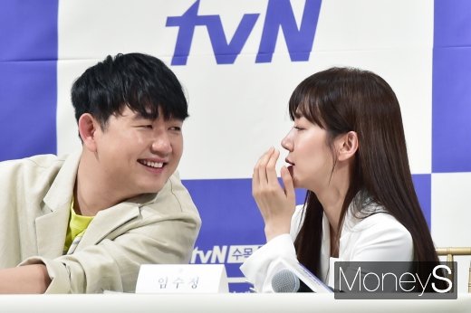 [머니S포토] 정지현-임수정, 보는이도 즐거운 담소